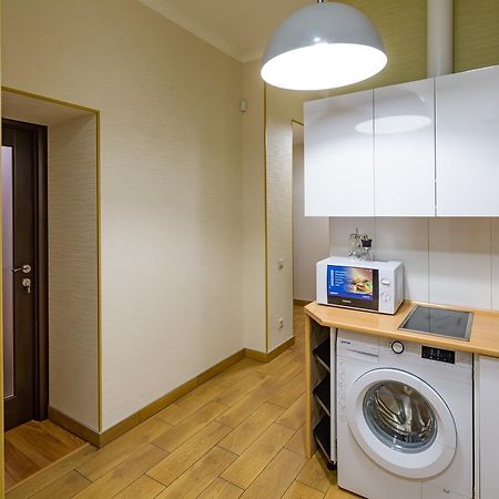 Apartment On Svobody Avenue 25 Лвив Екстериор снимка