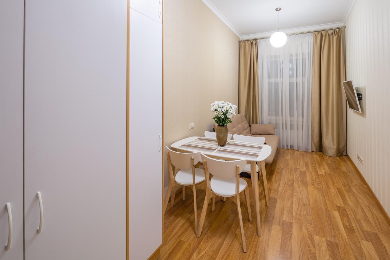 Apartment On Svobody Avenue 25 Лвив Екстериор снимка